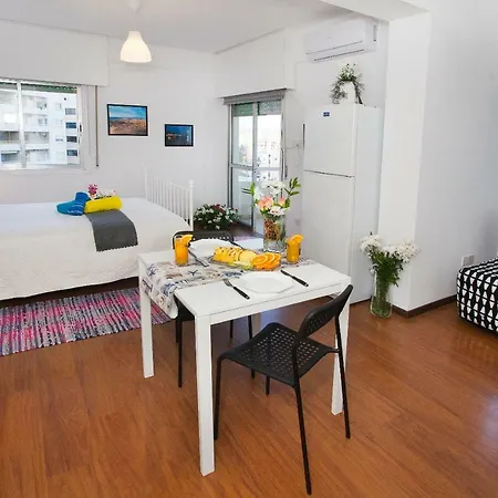 Poseidon Boutique 2 Апартаменты Лимасол