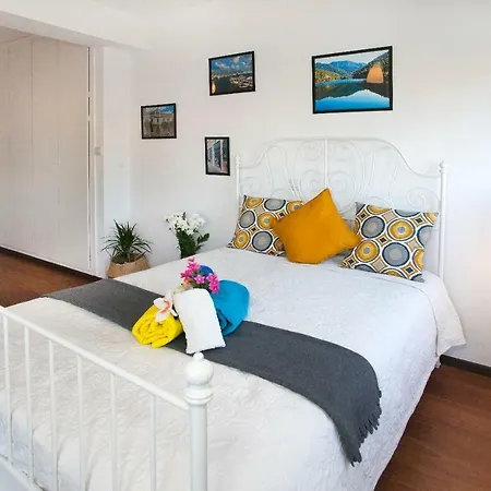 Poseidon Boutique 2 *